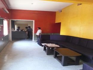 Sri Sai Comforts Hotel Бангалор Екстериор снимка